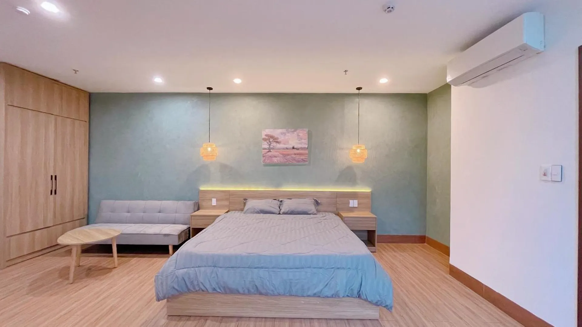 Reveur Apartment Da Nang Vietnam